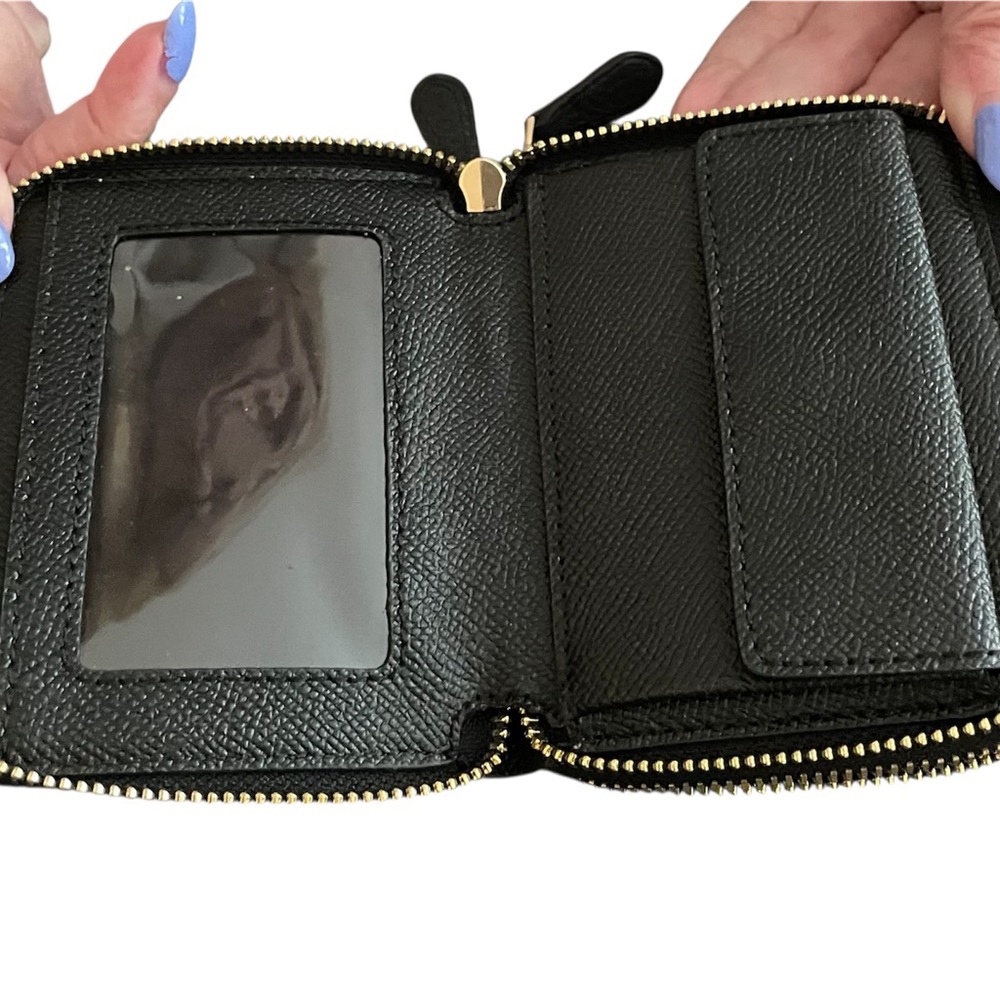 Coach double zip two tone compact wallet. Pebbled leather, gold hardware EUC - Picture 7 of 7